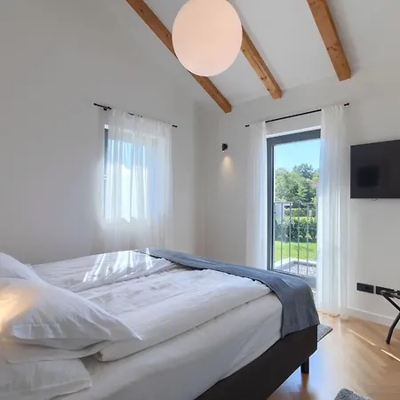 Priska - Vizinada, Istria *