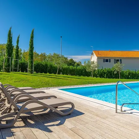 Priska - Vizinada, Istria *